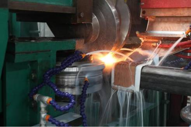 镀锌方管加工设备生产方矩管的两种成型工艺